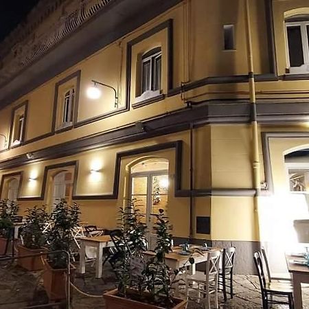 Donna Luisella B&B Napels Buitenkant foto